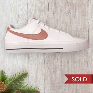 NEW IN BOX Nike Court Legacy